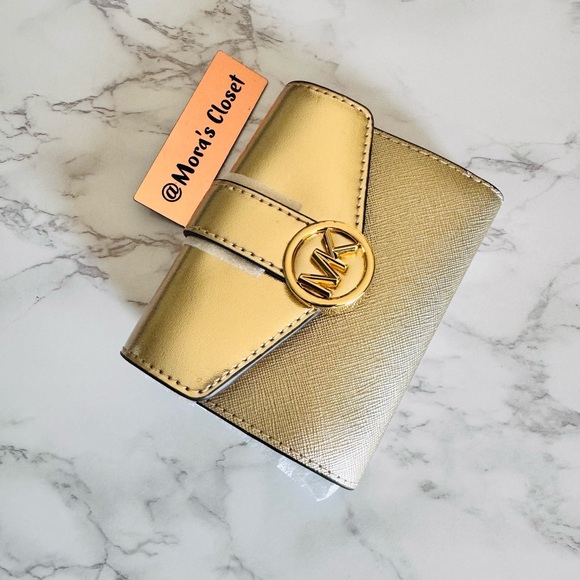 Michael Kors Wallet - Picture 5 of 8